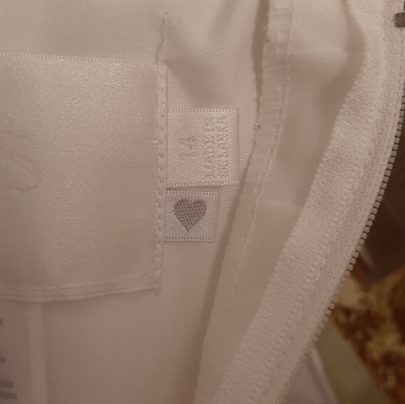 Wedding Dress - Picture 11 of 12